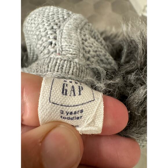 GAP Gray Sweater Shawl Pullover with Faux Fur Hood Girls 3T - Picture 3 of 4